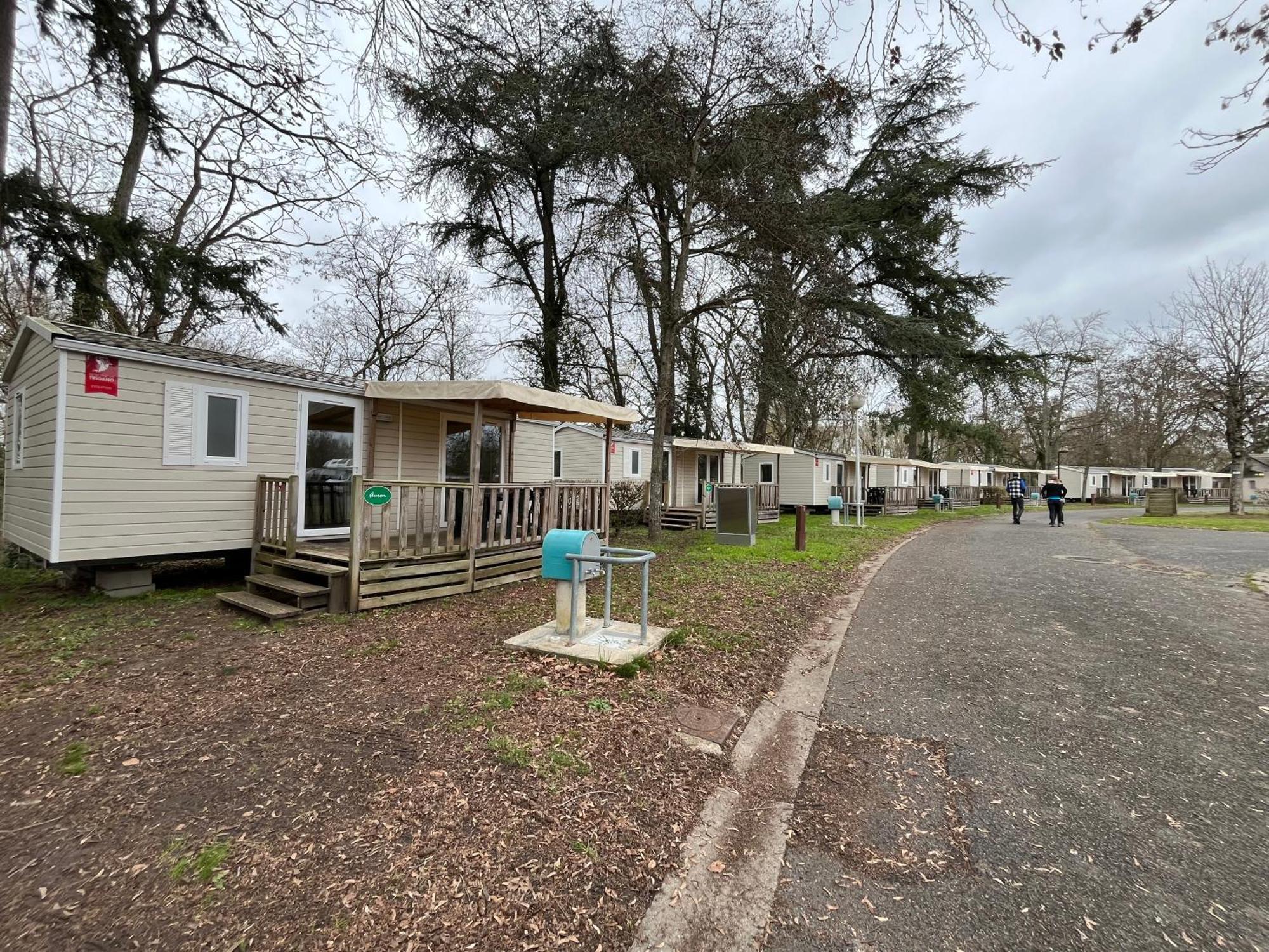 Camping De Bourges Bagian luar foto